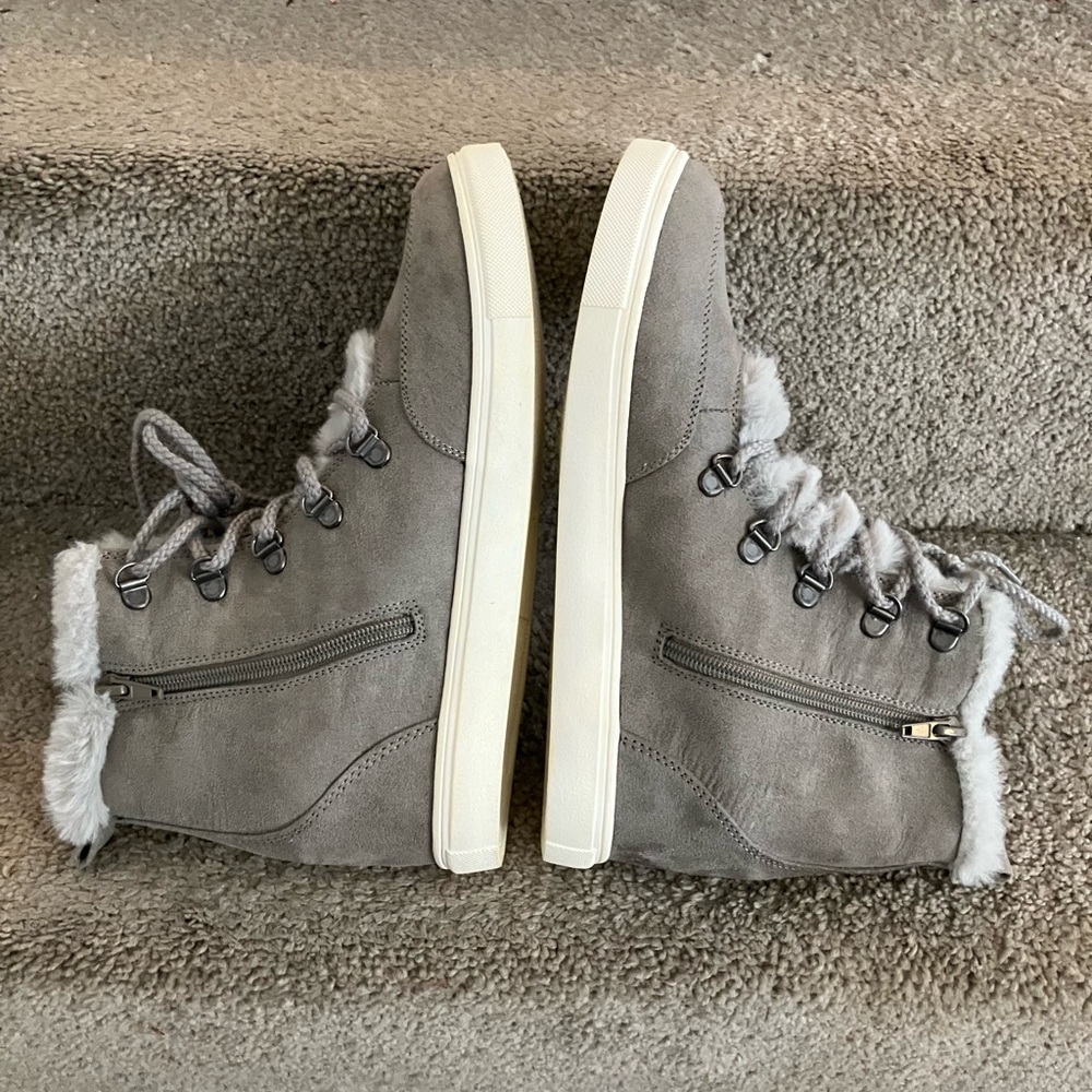 NWOB MADDEN GIRL Faux Fur Faux Suede Booties - Picture 6 of 9
